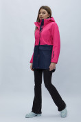 Оптом Парка женская с капюшоном розового цвета 551991R в Казани, фото 5