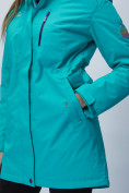 Оптом Парка женская с капюшоном бирюзового цвета 551993Br в Казани, фото 13
