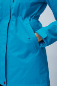 Оптом Парка женская с капюшоном синего цвета 551993S в Казани, фото 14