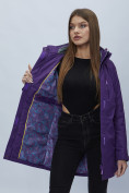 Оптом Парка женская с капюшоном темно-фиолетового цвета 551993TF в Казани, фото 7