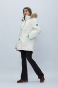 Оптом Парка женская с мехом зимняя большого размера белого цвета 552022Bl в Казани, фото 2