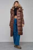 Оптом Пальто утепленное молодежное зимнее женское темно-коричневого цвета 57997TK в Волгоградке, фото 17