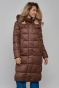 Оптом Пальто утепленное молодежное зимнее женское темно-коричневого цвета 57997TK, фото 9
