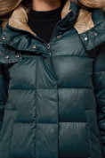 Оптом Пальто утепленное молодежное зимнее женское темно-зеленого цвета 57997TZ, фото 14
