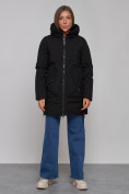 Оптом Зимняя женская куртка молодежная с капюшоном черного цвета 58622Ch в Казани
