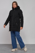 Оптом Зимняя женская куртка молодежная с капюшоном черного цвета 58622Ch в Казани, фото 2