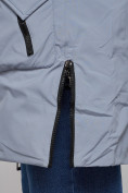 Оптом Зимняя женская куртка молодежная с капюшоном голубого цвета 58622Gl в Казани, фото 12