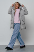 Оптом Зимняя женская куртка молодежная с капюшоном светло-серого цвета 58622SS, фото 11