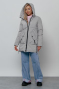 Оптом Зимняя женская куртка молодежная с капюшоном светло-серого цвета 58622SS, фото 7