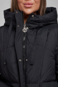 Оптом Зимняя женская куртка молодежная с капюшоном черного цвета 586821Ch в Екатеринбурге, фото 13