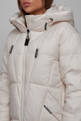 Оптом Пальто утепленное молодежное зимнее женское бежевого цвета 586826B в Новосибирске, фото 12