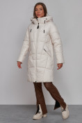Оптом Пальто утепленное молодежное зимнее женское бежевого цвета 586826B в Перми, фото 2