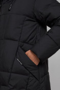 Оптом Пальто утепленное молодежное зимнее женское черного цвета 586826Ch в Казани, фото 13