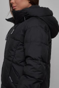 Оптом Пальто утепленное молодежное зимнее женское черного цвета 586826Ch в Санкт-Петербурге, фото 22