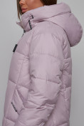 Оптом Пальто утепленное молодежное зимнее женское фиолетового цвета 586826F в Перми, фото 13