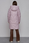 Оптом Пальто утепленное молодежное зимнее женское фиолетового цвета 586826F в Перми, фото 3