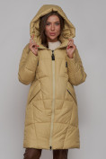 Оптом Пальто утепленное молодежное зимнее женское горчичного цвета 586826G в Перми, фото 5