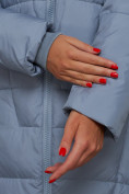 Оптом Пальто утепленное молодежное зимнее женское голубого цвета 586826Gl в Волгоградке, фото 14