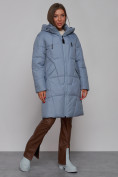 Оптом Пальто утепленное молодежное зимнее женское голубого цвета 586826Gl в Волгоградке, фото 3