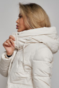 Оптом Зимняя женская куртка молодежная с капюшоном бежевого цвета 586832B в Екатеринбурге, фото 17