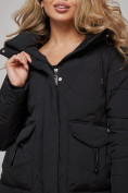 Оптом Зимняя женская куртка молодежная с капюшоном черного цвета 586832Ch в Казани, фото 14