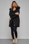Оптом Зимняя женская куртка молодежная с капюшоном черного цвета 586832Ch в Казани, фото 20