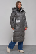 Оптом Пальто утепленное молодежное зимнее женское темно-серого цвета 5873TC в Перми, фото 3