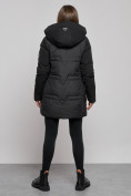 Оптом Зимняя женская куртка молодежная с капюшоном черного цвета 589003Ch в Казани, фото 4