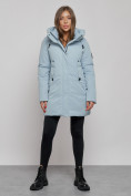 Оптом Зимняя женская куртка молодежная с капюшоном голубого цвета 589003Gl в Казани