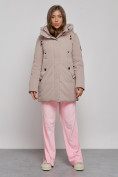 Оптом Зимняя женская куртка молодежная с капюшоном коричневого цвета 589003K в Казани