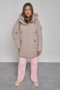 Оптом Зимняя женская куртка молодежная с капюшоном коричневого цвета 589003K в Казани, фото 11