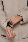 Оптом Зимняя женская куртка молодежная с капюшоном коричневого цвета 589006K в Екатеринбурге, фото 15