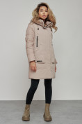 Оптом Зимняя женская куртка молодежная с капюшоном коричневого цвета 589006K в Казани, фото 2