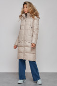 Оптом Пальто утепленное молодежное зимнее женское бежевого цвета 589098B в Перми, фото 2