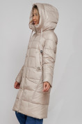 Оптом Пальто утепленное молодежное зимнее женское бежевого цвета 589098B в Челябинске, фото 8