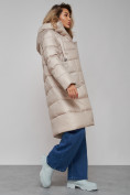 Оптом Пальто утепленное молодежное зимнее женское бежевого цвета 589098B в  Красноярске, фото 19