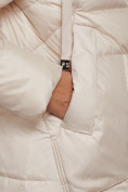 Оптом Пальто утепленное молодежное зимнее женское светло-бежевого цвета 589098SB, фото 14