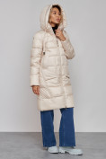 Оптом Пальто утепленное молодежное зимнее женское светло-бежевого цвета 589098SB в  Красноярске, фото 24