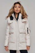 Оптом Зимняя женская куртка модная с капюшоном бежевого цвета 589827B в Казани, фото 12
