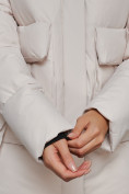 Оптом Зимняя женская куртка модная с капюшоном бежевого цвета 589827B в Казани, фото 17