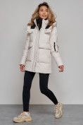 Оптом Зимняя женская куртка модная с капюшоном бежевого цвета 589827B в Казани, фото 5
