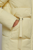 Оптом Зимняя женская куртка модная с капюшоном желтого цвета 589827J в Екатеринбурге, фото 12