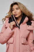 Оптом Зимняя женская куртка модная с капюшоном розового цвета 589827R в Казани, фото 15