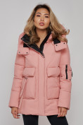 Оптом Зимняя женская куртка модная с капюшоном розового цвета 589827R в Казани, фото 22