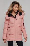 Оптом Зимняя женская куртка модная с капюшоном розового цвета 589827R в Казани, фото 8