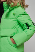 Оптом Зимняя женская куртка модная с капюшоном зеленого цвета 589827Z в Казани, фото 9