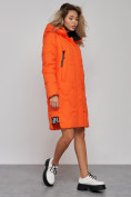Оптом Пальто утепленное молодежное зимнее женское оранжевого цвета 589899O в Перми, фото 2