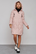 Оптом Пальто утепленное молодежное зимнее женское розового цвета 589899R в Казани, фото 9