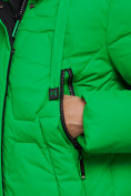 Оптом Пальто утепленное молодежное зимнее женское зеленого цвета 589899Z в Воронеже, фото 12