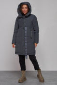 Оптом Пальто утепленное молодежное зимнее женское темно-серого цвета 59018TC в Омске, фото 5